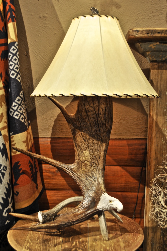 moose table lamp